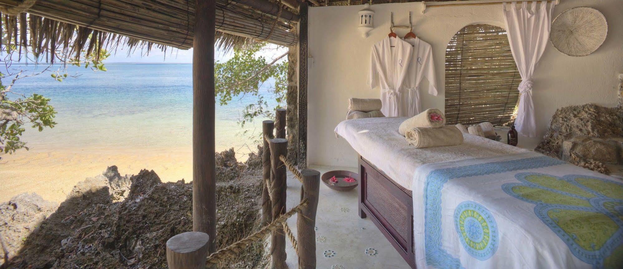 Azura Quilalea Island Hotell Eksteriør bilde