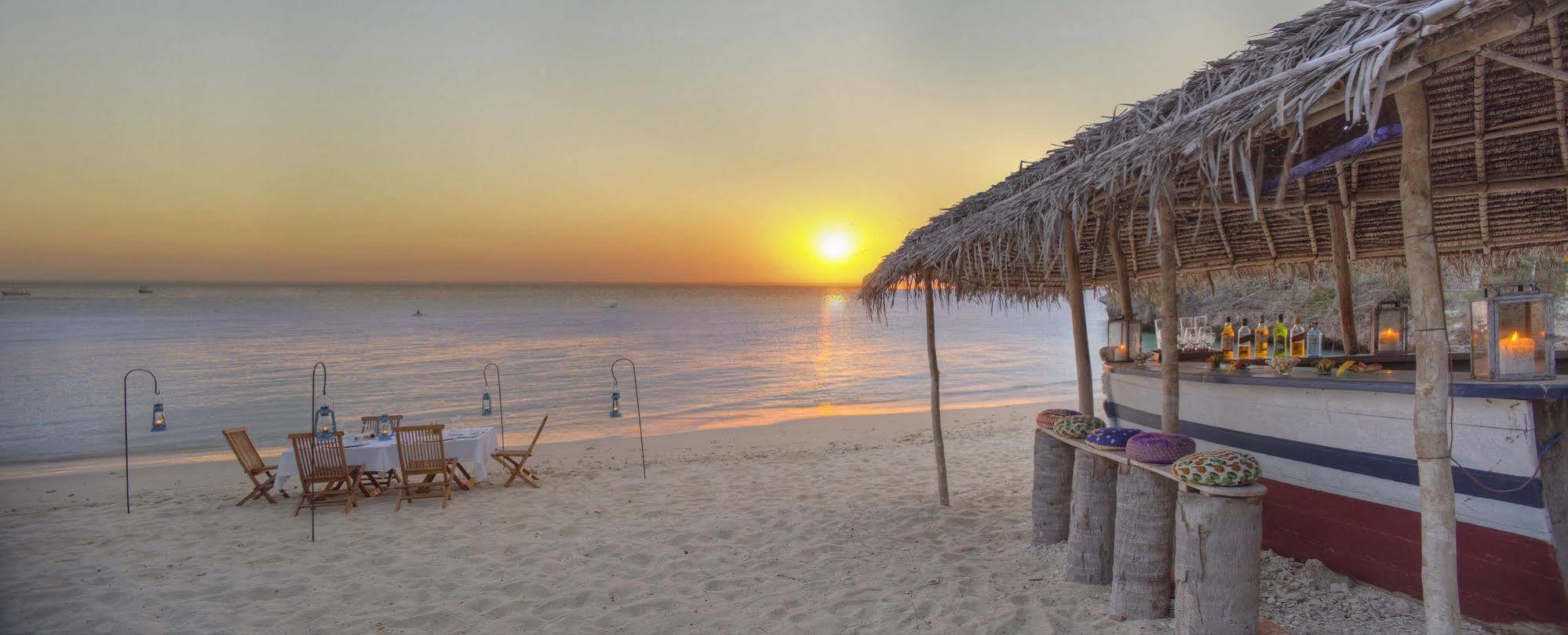 Azura Quilalea Island Hotell Eksteriør bilde